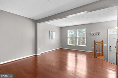 779 Pine Drift Dr, Odenton, MD 21113 - photo 4