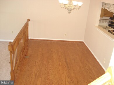 12606 Kempston Ln unit 6, Woodbridge, VA 22192 - photo 4