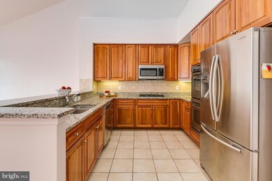 8915 Yellow Daisy Place, Lorton, VA 22079 - photo 6