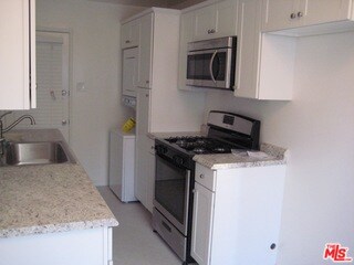 Front unit kitchen