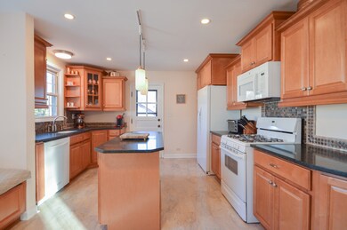 1025 Webster Ln, Des Plaines, IL 60016 - photo 4