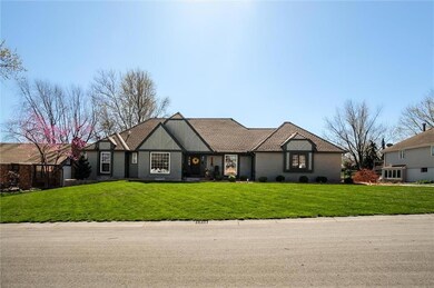 View of front facade with a front yard