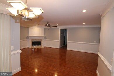 8238 Catbird Cir unit 8238A-, Lorton, VA 22079 - photo 6