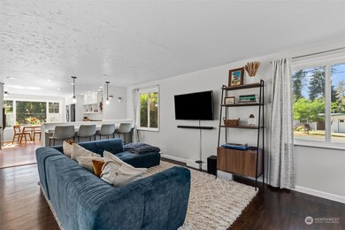 8504 198th St SW, Edmonds, WA 98026 - photo 3