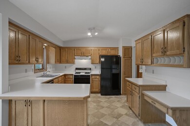 11189 69th Place N, Maple Grove, MN 55369 - photo 3