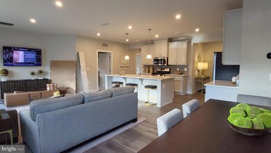 46320 Mount Milstead Terrace unit 101, Sterling, VA 20164 - photo 7