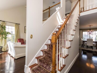 115 Top Gallant Rd unit 3, Stamford, CT 06902 - photo 2