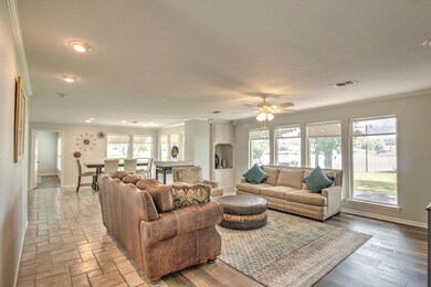 735 Kiowa Dr W, Gainesville, TX 76240 - photo 6