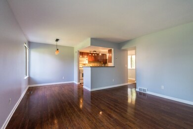 Wainscot 6342-07