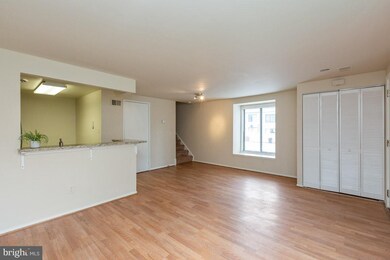 9421 Chadburn Place, Montgomery Village, MD 20886 - photo 4