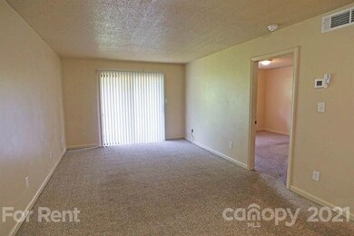 1220 8th St NE unit G, Hickory, NC 28601 - photo 4