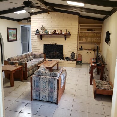 10701 Alta Loma Dr, El Paso, TX 79935 - photo 3