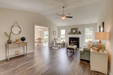 201 Kennebec Ln Richlands NC-print-005-1