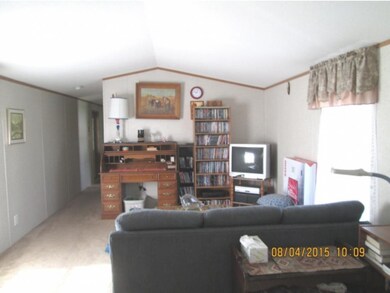 34 Canaan Mobile Home Park, Canaan, VT 05903 - photo 7