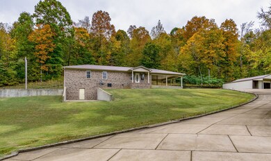 305 River Bluff Rd, Linden, TN 37096 - photo 7