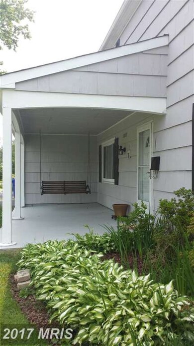 12813 Cherrywood Ln, Bowie, MD 20715 - photo 5