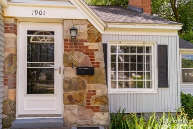 1901 Giddings Ave--23
