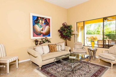 05 Living Room
