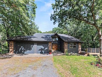 1094 Golden Oaks Ln, Hudson, WI 54016 - photo 3