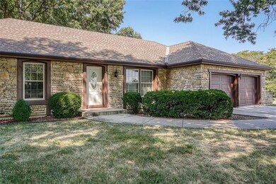 5904 Bell Rd, Shawnee, KS 66217 - photo 2