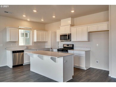 1375 NW Varnish Ave, Redmond, OR 97756 - photo 7