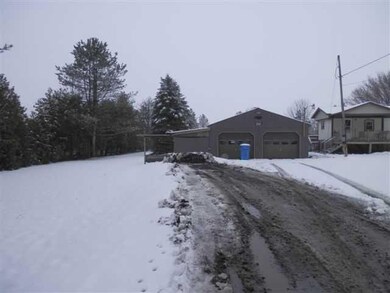 Other stone driveway to house