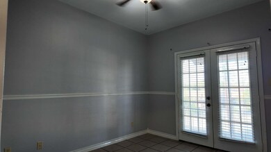 1401 E Gustavus St unit 24, Laredo, TX 78040 - photo 6