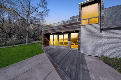 933 Gilbert Stuart Rd, Saunderstown, RI 02874 - photo 4