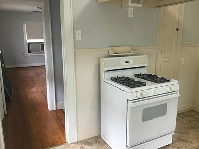 1656 Colquitt St, Houston, TX 77006 - photo 4