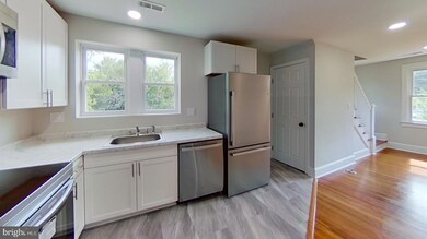 415 Virginia Ave unit B, Front Royal, VA 22630 - photo 2