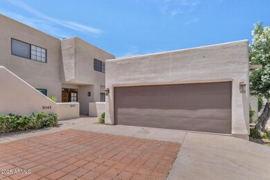 3037 E Rose Ln-large-002-032-TOD1849-150