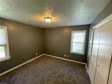 5380 Auburn Ave, Maple Heights, OH 44137 - photo 6