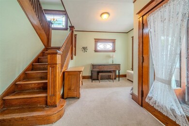 Beautiful gumwood throughout, entry area that show