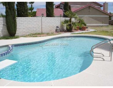 Swimming Pool/Hot Tub/Sauna.