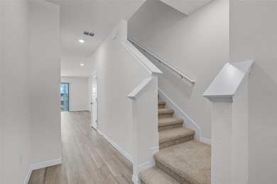 2561 Olympic Ct, Davenport, FL 33837 - photo 2