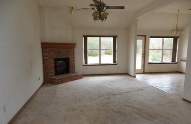 2105 NE 7th St, Moore, OK 73160 - photo 2