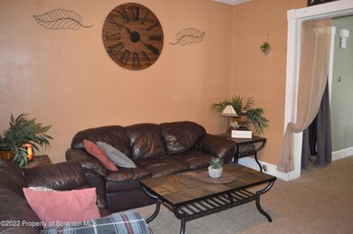 1112 Loomis Ave, Scranton, PA 18504 - photo 4