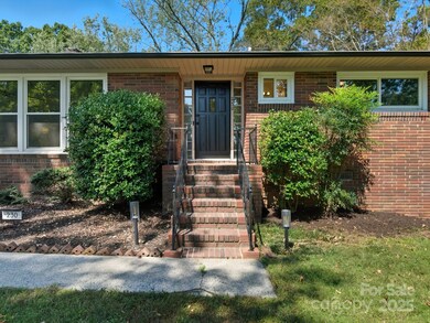 230 Kimmswick Rd, Charlotte, NC 28214 - photo 5