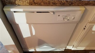 7425 Winterleaf Ct, North Chesterfield, VA 23234 - photo 4