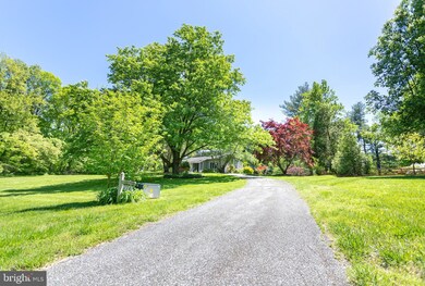 274 Princes Ln, Harwood, MD 20776 - photo 2