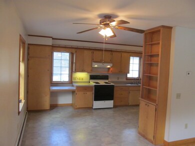 55 Thomas Ave, Charlestown, NH 03603 - photo 6