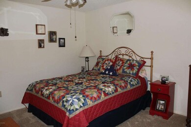 10618 W Granada Dr, Sun City, AZ 85373 - photo 7