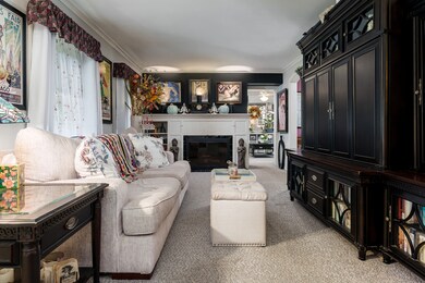 233 N Calvin Park Blvd, Rockford, IL 61107 - photo 6