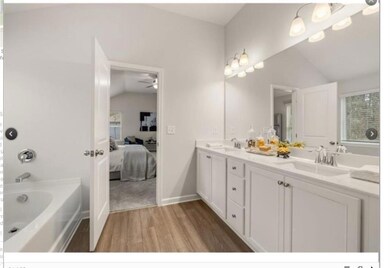 1124 Georgian Point Dr, Lawrenceville, GA 30045 - photo 2