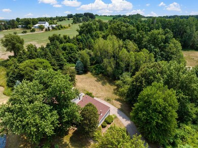 2100 Davis Hills Dr, Verona, WI 53593 - photo 2