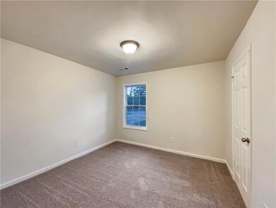 408 Park Ridge Cir, Riverdale, GA 30274 - photo 4