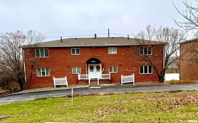 3721 35th St unit 4, Moline, IL 61265 - photo 2