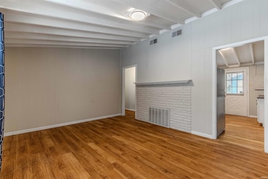 817 W Edgar Ave, Mishawaka, IN 46545 - photo 2