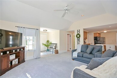 55 Rounds Ave, Providence, RI 02907 - photo 6