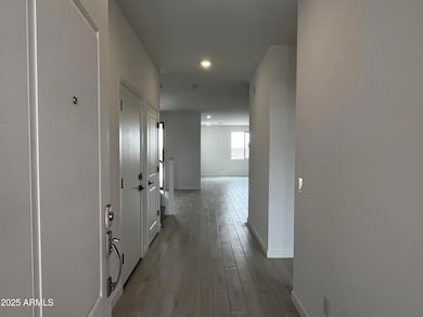 EC1E Lot 89 - Entry